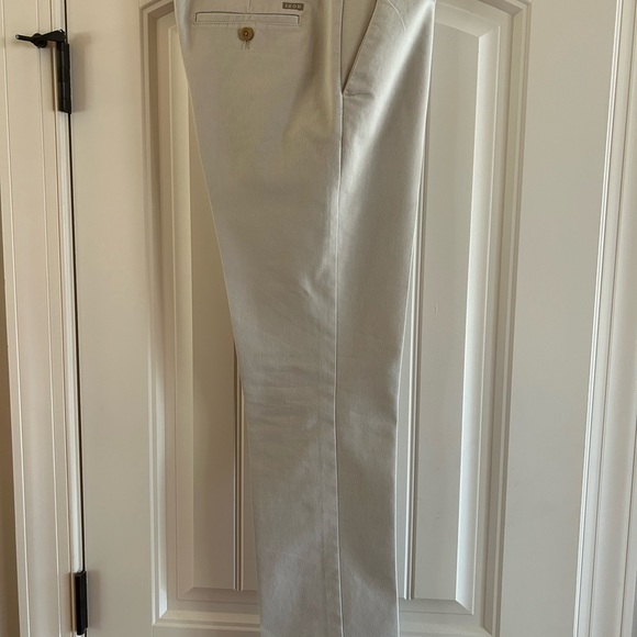 Men’s Izod Chinos - Picture 4 of 4